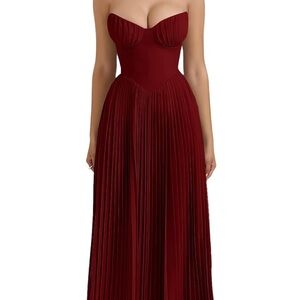 Elegant Burgundy Strapless Dress